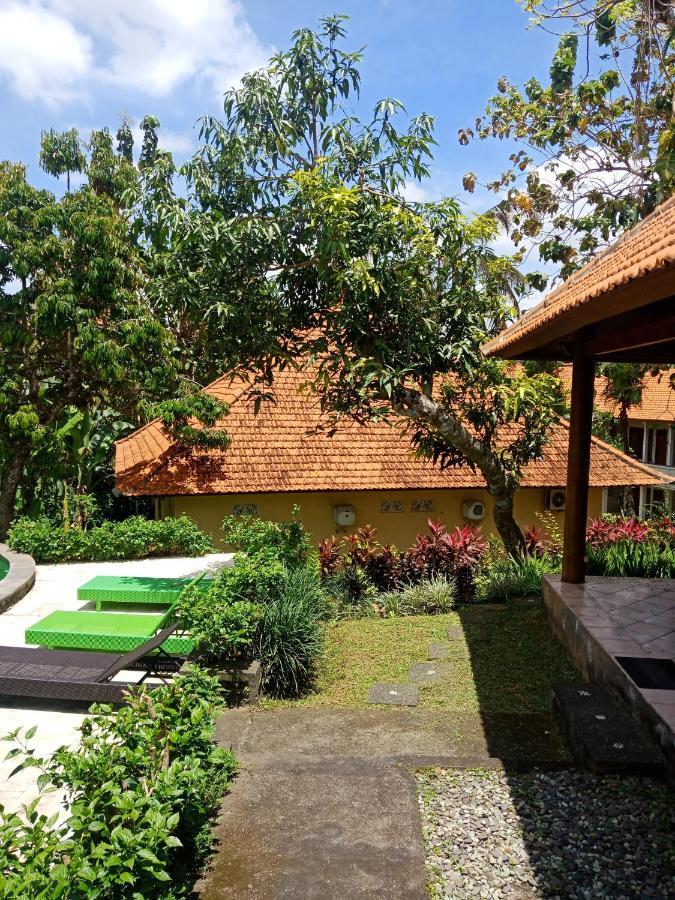 Argasoka Bungalows Ubud Esterno foto