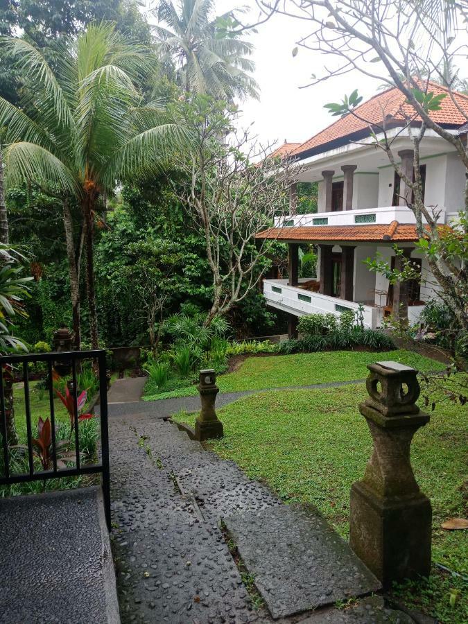 Argasoka Bungalows Ubud Esterno foto