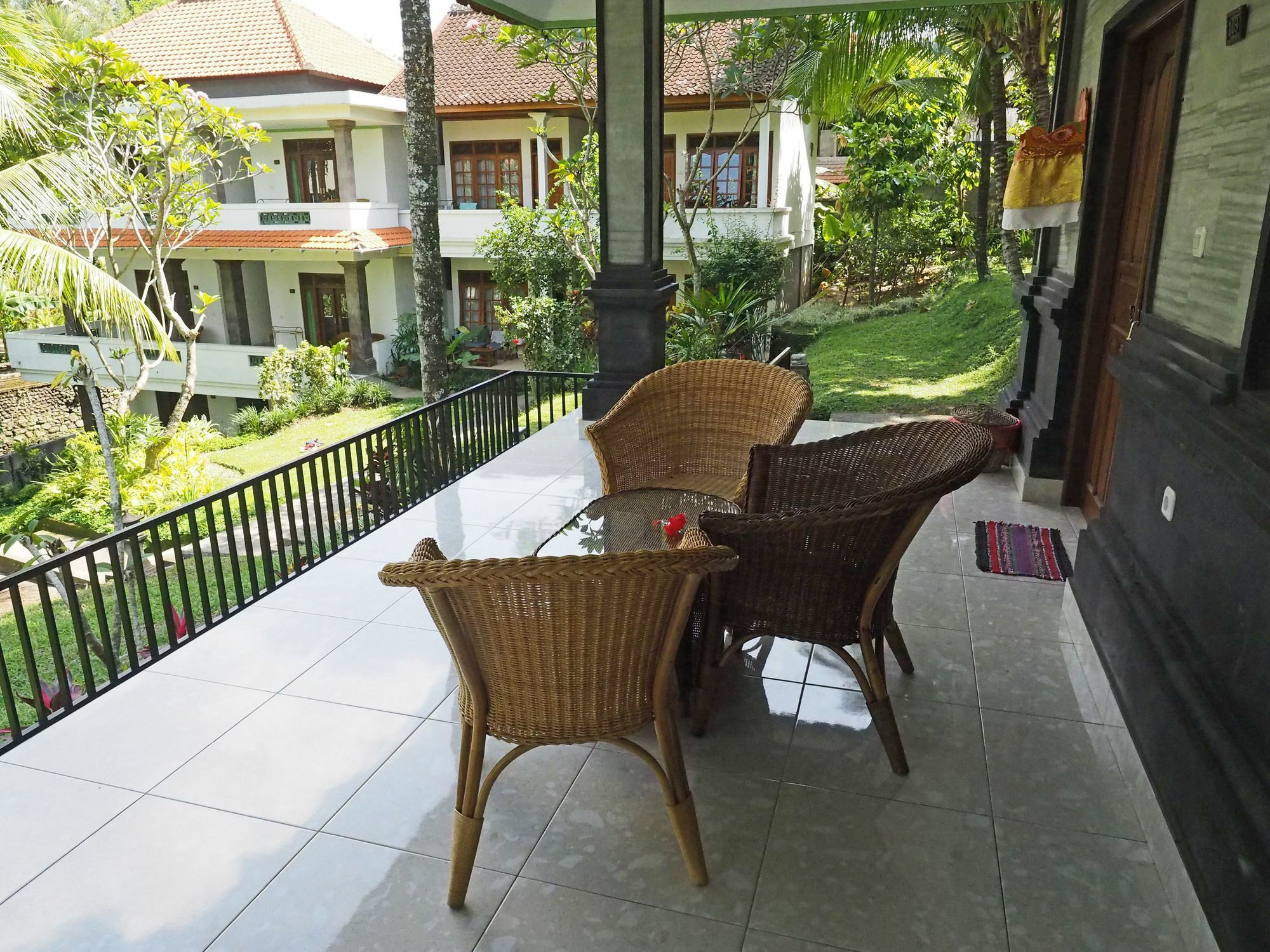 Argasoka Bungalows Ubud Esterno foto